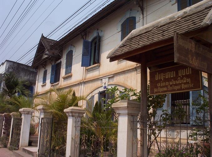 Nhà cổ Pathana Boupha 