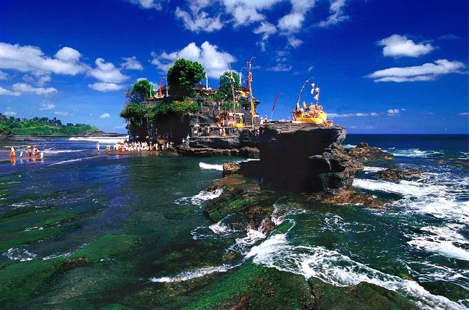 Nhắc đến Indonesia là người ta sẽ ngay lập tức tưởng tượng ra hòn đảo Bali xinh đẹp