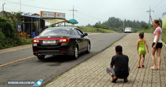 Sự thật về con đường kì quái nhất trên đảo Jeju